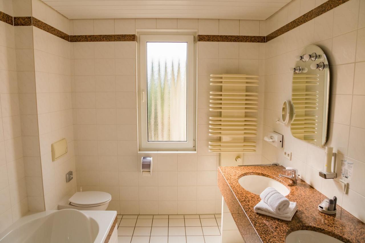 Hotel-Restaurant Zur Krone Loehnberg Экстерьер фото