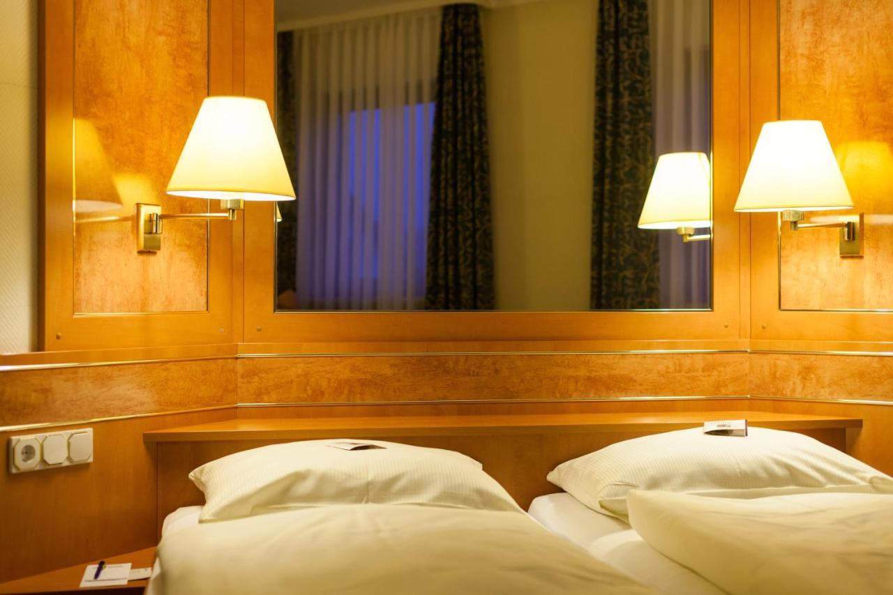 Hotel-Restaurant Zur Krone Loehnberg Номер фото