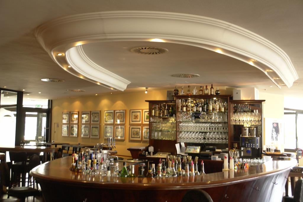 Hotel-Restaurant Zur Krone Loehnberg Экстерьер фото