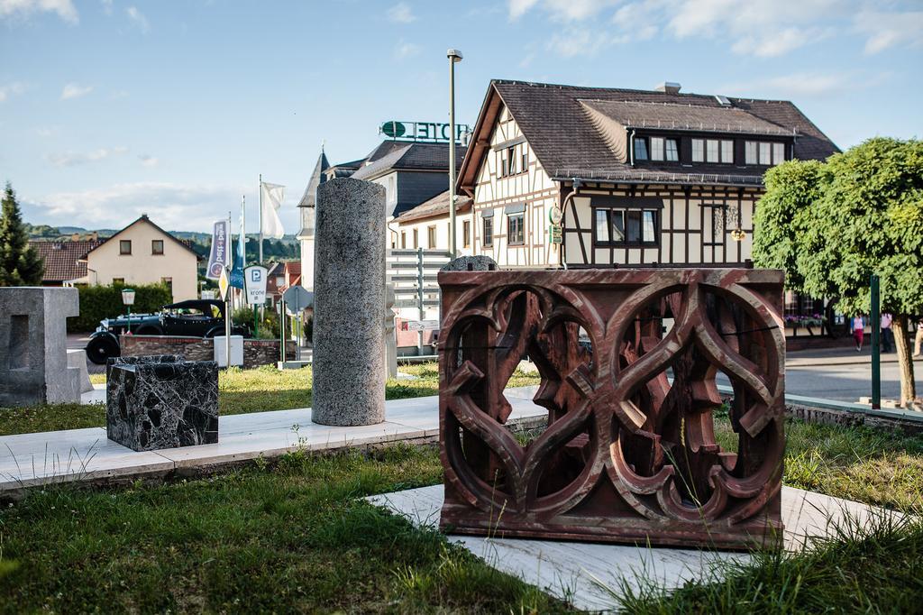 Hotel-Restaurant Zur Krone Loehnberg Экстерьер фото
