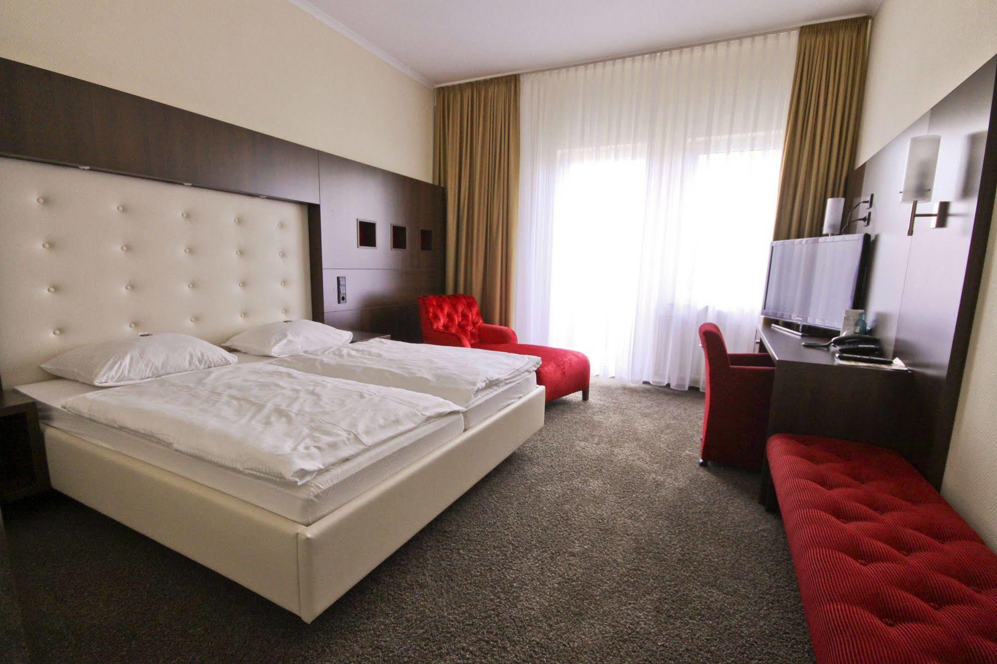Hotel-Restaurant Zur Krone Loehnberg Номер фото