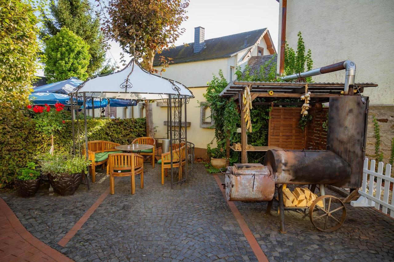 Hotel-Restaurant Zur Krone Loehnberg Экстерьер фото