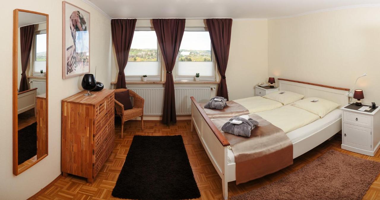 Hotel-Restaurant Zur Krone Loehnberg Экстерьер фото